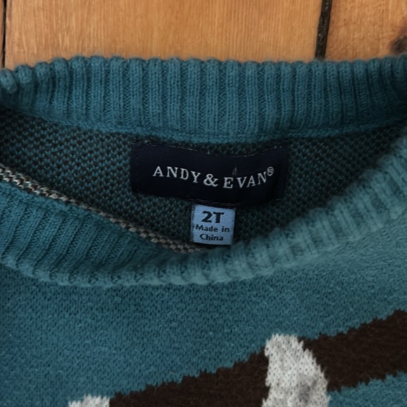 Andy and Evan sloth sweater - Picture 2 of 2